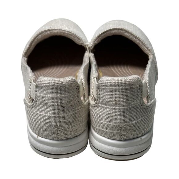 Clarks Cloudsteppers Woman’s Canvas Slip-Ons Breeze Step Natural Size 7.5‎ - Picture 4 of 7